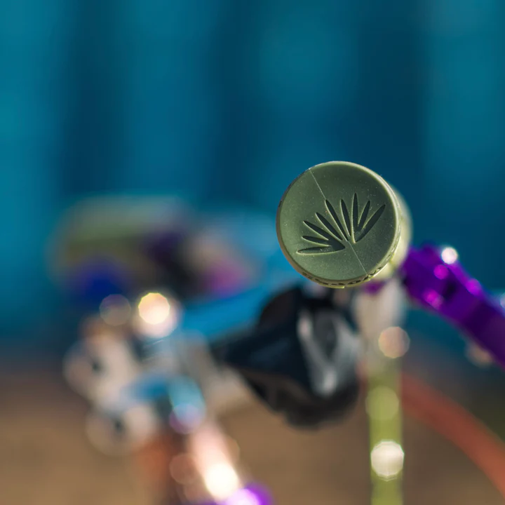 TOMII CYCLES x SIMWORKS Farwest Grip